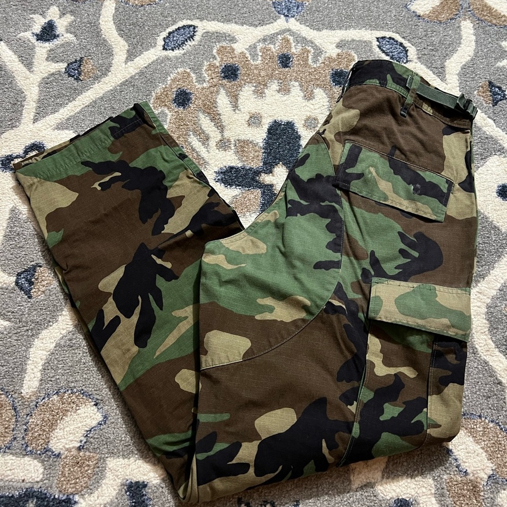 Vintage - US MILITARY ISSUE SM/REG TROUSERS HOT WEATHER WOODLAND CAMO COMBAT